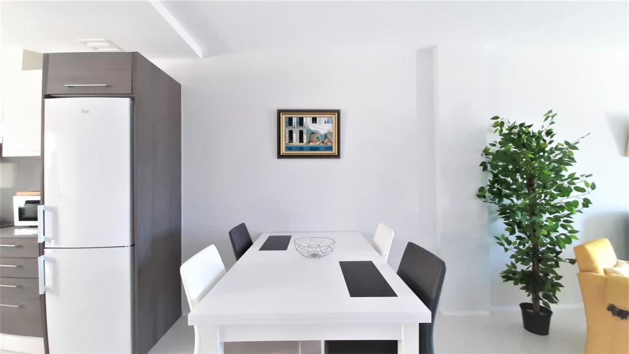 La Belle Bleue Appartement La Mariña Buitenkant foto